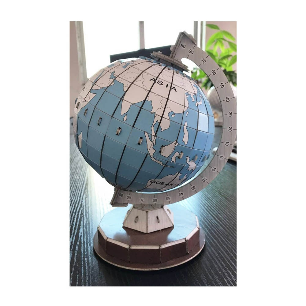 Globe terrestre en dessin